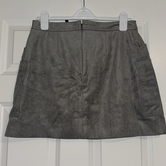NWT BCBGMAXAZRIA Faux Suede Utility Mini Skirt - Picture 7 of 7